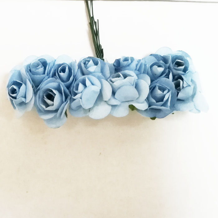 Букет бумажных роз светло-голубого цвета ,размер цветка 1.5 см    (2)